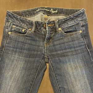 American eagle jeans. Dark wash. 00 regular.